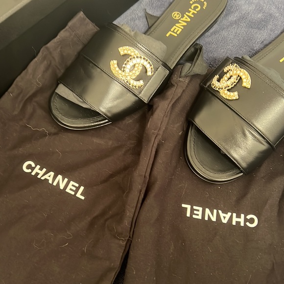CHANEL 2023 Black Mule Sandal Slides 37 - Picture 6 of 11